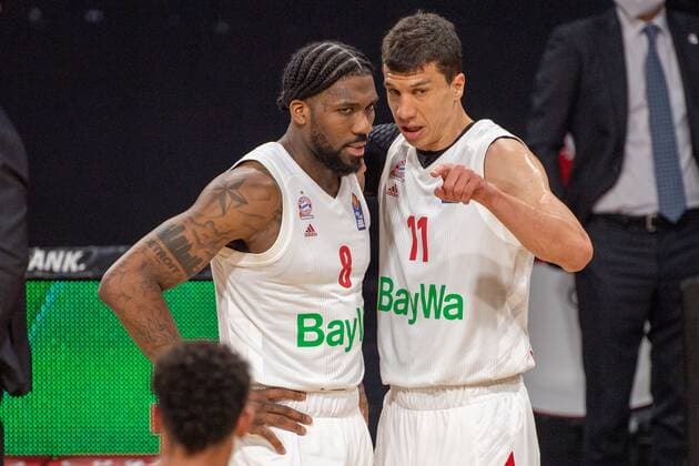 Jalen Reynolds 8 (FC Bayern), Vladimir Lucic 11 (FC Bayern), FC Bayern Basketball vs. MHP Riesen Ludwigsburg BBL Playoffs, Halbfinale, 02.06.2021 Muenchen Bayern Deutschland