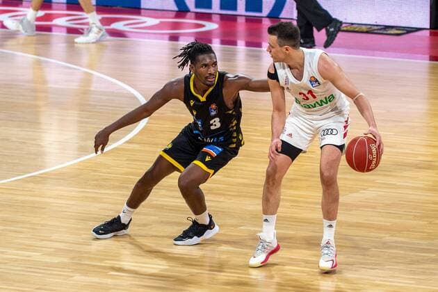 Jaleen Smith 3 (MHP Riesen Ludwigsburg), Zan Mark Sisko 31 (FC Bayern), FC Bayern Basketball vs. MHP Riesen Ludwigsburg BBL Playoffs, Halbfinale, 02.06.2021 Muenchen Bayern Deutschland