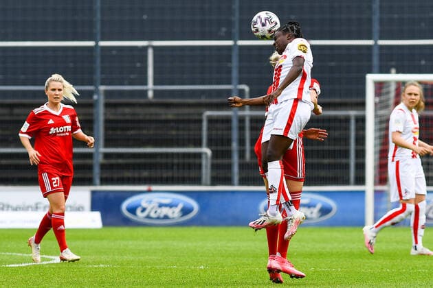 Eunice Beckmann (Köln, 11), Kopfball, header, Aktion, Action, 03.06.2021, Köln (Deutschland), Fussball, 2. Frauen-Bundesliga Süd, 1. FC Köln - 1. FFC Niederkirchen, DFB DFL REGULATIONS PROHIBIT ANY USE OF PHOTOGRAPHS AS IMAGE SEQUENCES AND OR QUASI-VIDEO.