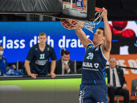 Simone Fontecchio (Alba Berlin, 20), Ratiopharm Ulm vs. Alba Berlin, Basketball, Playoffs, Spiel 3, Spielzeit 2020 2021, 03.06.2021, Ratiopharm Ulm vs. Alba Berlin, Basketball, Playoffs, Spiel 3, Spielzeit 2020 2021, 03.06.2021 Neu-Ulm Copyright: xEibner-Pressefoto SaschaxWaltherx EP_EER