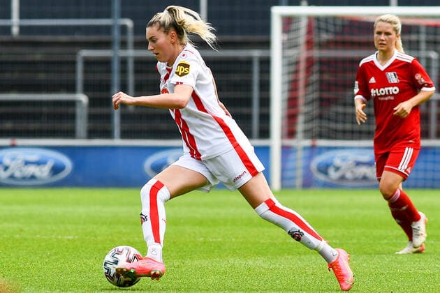Ricarda Schaber (Köln, 6) am Ball, Spielszene, Freisteller, Ganzkörper, Einzelbild, Aktion, Action, 03.06.2021, Köln (Deutschland), Fussball, 2. Frauen-Bundesliga Süd, 1. FC Köln - 1. FFC Niederkirchen, DFB DFL REGULATIONS PROHIBIT ANY USE OF PHOTOGRAPHS AS IMAGE SEQUENCES AND OR QUASI-VIDEO.