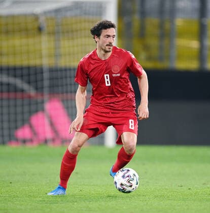 FUSSBALL INTERNATIONAL Testspiel EM 2021 in Innsbruck Deutschland - Daenemark 02.06.2021 Thomas Delaney (Daenemark) am Ball *** FUSSBALL INTERNATIONAL Test match EM 2021 in Innsbruck Germany Denmark 02 06 2021 Thomas Delaney Denmark on the ball
