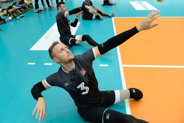 Impressionen Tag 4 - Kanada-Kroatien Tokio Qualifikation Sitzvolleyball Duisburg 2021 Tag 4 - Kanada-Kroatien Tokio Qualifikation Sitzvolleyball Duisburg 2021 Vom 01. bis zum 05. Juni 2021 kämpfen sechs internationale Sitzvolleyball-Nationalmannschaften um die Qualifikation für die Paralympics 2021 in Tokio. Nur der Sieger des Turniers bekommt eine Startberechtigung. Duisburg Sportschule Duisburg Wedau Nordrhein-Westfalen Deutschland