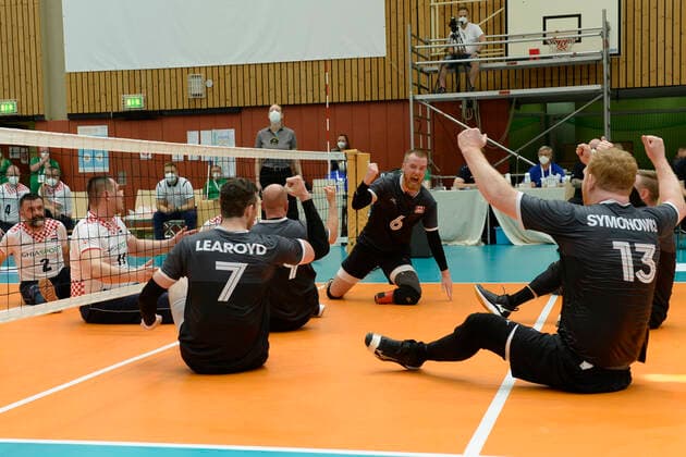 Impressionen Tag 4 - Kanada-Kroatien Tokio Qualifikation Sitzvolleyball Duisburg 2021 Tag 4 - Kanada-Kroatien Tokio Qualifikation Sitzvolleyball Duisburg 2021 Vom 01. bis zum 05. Juni 2021 kämpfen sechs internationale Sitzvolleyball-Nationalmannschaften um die Qualifikation für die Paralympics 2021 in Tokio. Nur der Sieger des Turniers bekommt eine Startberechtigung. Duisburg Sportschule Duisburg Wedau Nordrhein-Westfalen Deutschland