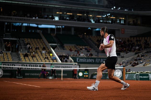 Laslo Djere ( Serbie ) TENNIS : Roland Garros 2021 - Internationaux de France - 04 06 2021 FedericoPestellini Panoramic 