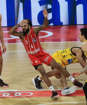 04.06.2021, BBL Play off, FCB Basketball vs Ludwigsburg, Audi Dome Muenchen , im Bild: D.J Seeley (FCB Basketball) gefault