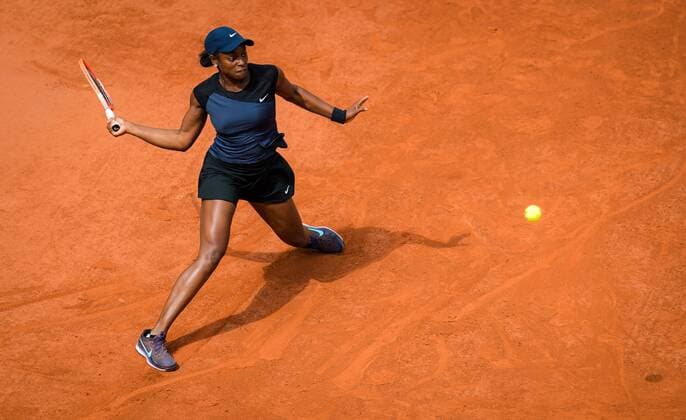 Mandatory Credit: Photo by Rob Prange Shutterstock (12019120d) Sloane Stephens of the United States in action during the third round at the 2021 Roland Garros Grand Slam Tournament French Open Tennis, Day Seven, Roland Garros, Paris, France - 05 Jun 2021 French Open Tennis, Day Seven, Roland Garros, Paris, France - 05 Jun 2021  Copyright: xRobxPrange Shutterstockx 12019120d