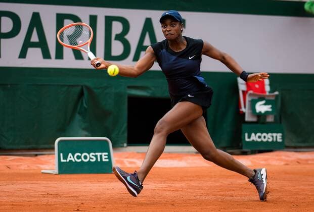 Mandatory Credit: Photo by Rob Prange Shutterstock (12019120t) Sloane Stephens of the United States in action during the third round at the 2021 Roland Garros Grand Slam Tournament French Open Tennis, Day Seven, Roland Garros, Paris, France - 05 Jun 2021 French Open Tennis, Day Seven, Roland Garros, Paris, France - 05 Jun 2021  Copyright: xRobxPrange Shutterstockx 12019120t