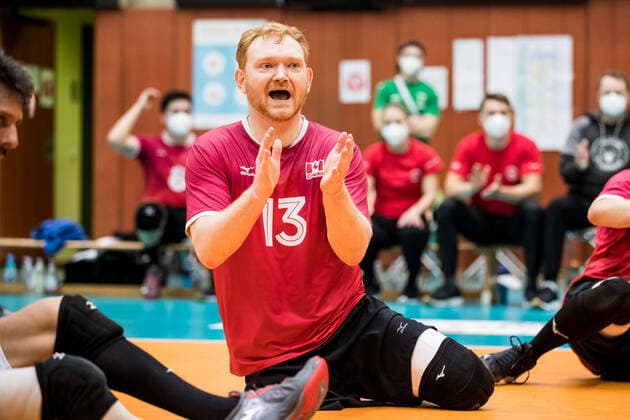 WORLD ParaVolley Men’s Final Qualifier Tokyo 2020 Paralympic Games Spiel um Platz 5-6: USA - Kanada; 05.06.2021 Darek Symonowicz (Kanada, 13) applaudiert WORLD ParaVolley Men’s Final Qualifier Tokyo 2020 Paralympic Games Spiel um Platz 5-6: USA - Kanada; Duisburg Sportschule Wedau Copyright: xBEAUTIFULxSPORTS Wunderlx