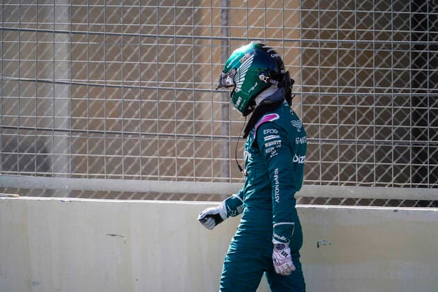 June 5, 2021, Baku, Azerbaijan: LANCE STROLL of Canada and Aston Martin F1 Team is seen after crashing during the qualifying session of the 2021 FIA Formula 1 Azerbaijan Grand Prix at Baku City Circuit in Baku, Azerbaijan. Baku Azerbaijan - ZUMAg147 20210605_zap_g147_002 Copyright: xJamesxGasperottix