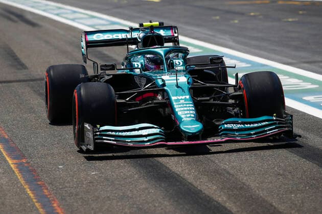 05 VETTEL Sebastian (ger), Aston Martin F1 AMR21, action during the Formula 1 Azerbaijan Grand Prix 2021 from June 04 to 06, 2021 on the Baku City Circuit, in Baku, Azerbaijan FORMULE 1 : Grand Prix d Azerbaidjan - Bakou - 05 06 2021 DPPI PANORAMIC  00121011__B3_6990
