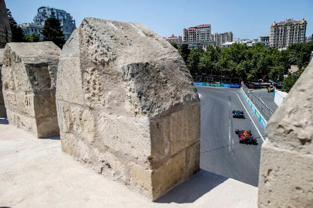 5 Sebastian Vettel (GER, Aston Martin Cognizant F1 Team), 11 Sergio Perez (MEX, Red Bull Racing), F1 Grand Prix of Azerbaijan at Baku City Circuit on June 5, 2021 in Baku, Azerbaijan. (Photo by HOCH ZWEI) Baku Azerbaijan