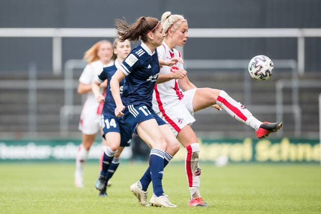 2. Frauen Fussball Bundesliga, 1. FC Koeln - SG 99 Andernach; 06.06.2021 Magdalena Schumacher ( 17, SG 99 Andernach), Sharon Beck ( 10, 1. FC Koeln) 2. Frauen Fussball Bundesliga, 1. FC Koeln - SG 99 Andernach, Koeln, Franz-Kremer Stadion DFL REGULATIONS PROHIBIT ANY USE OF PHOTOGRAPHS AS IMAGE SEQUENCES AND OR QUASI-VIDEO. Copyright: xBEAUTIFULxSPORTS Wunderlx