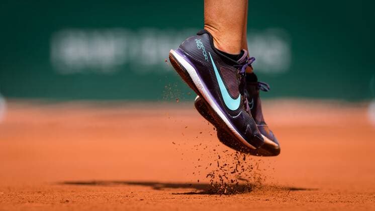 Sport Bilder des Tages Mandatory Credit: Photo by Rob Prange Shutterstock (12019123ay) Paula Badosa of Spain in action during the fourth round at the 2021 Roland Garros Grand Slam Tournament French Open Tennis, Day Eight, Roland Garros, Paris, France - 06 Jun 2021 French Open Tennis, Day Eight, Roland Garros, Paris, France - 06 Jun 2021  Copyright: xRobxPrange Shutterstockx 12019123ay
