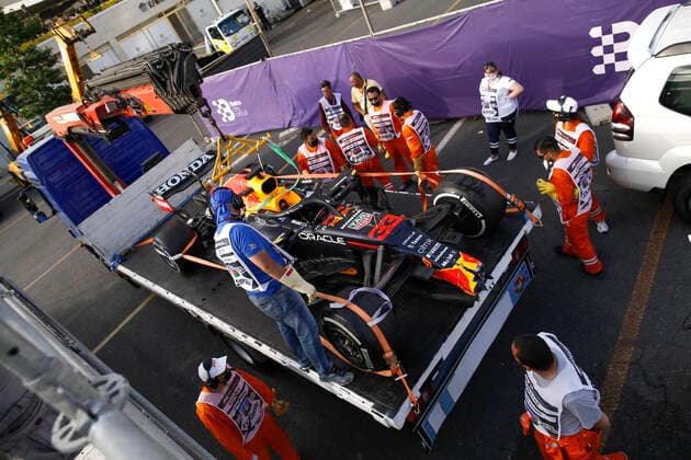 Car of 33 Max Verstappen (NED, Red Bull Racing) after crash, F1 Grand Prix of Azerbaijan at Baku City Circuit on June 6, 2021 in Baku, Azerbaijan. (Photo by HOCH ZWEI) Baku Azerbaijan