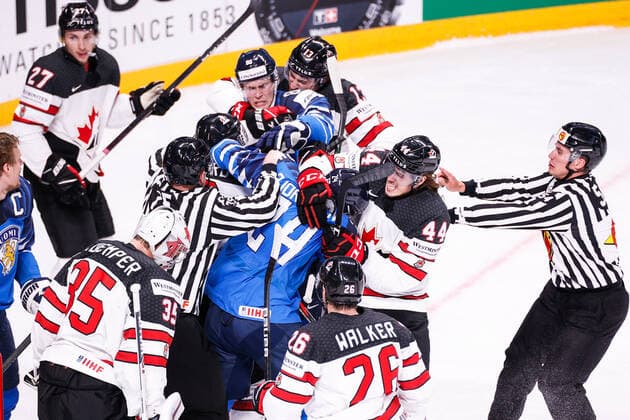 06.06.2021, Riga, Arena Riga, Final Finland - Canada (2021 IIHF Ice hockey, Eishockey World Championship, WM, Weltmeisterschaft , referees need to separate 44 Maxime Comtois (Canada) from 24 Hannes Bjorninen (Finland) and 80 Saku Maenalanen (Finland) Riga Riga Latvia Copyright: xJustPictures.ch JarixPestelaccix