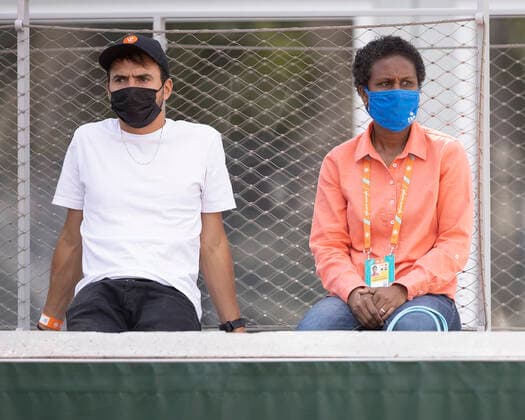 Chelsea Fontenel Team, ganz rechts Mutter Kathleen, Juniorinnen Einzel, GS Tennis - French Open 2021 - Grand Slam - Roland Garros - Paris - - France - 6 June 2021. Copyright: xJuergenxHasenkopfx