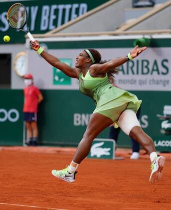 Mandatory Credit: Photo by Javier Garcia BPI Shutterstock (12019127dg) Serena Williams in fourth round action French Open Tennis, Day Eight, Roland Garros, Paris, France - 06 Jun 2021 French Open Tennis, Day Eight, Roland Garros, Paris, France - 06 Jun 2021  Copyright: xJavierxGarcia BPI Shutterstockx 12019127dg