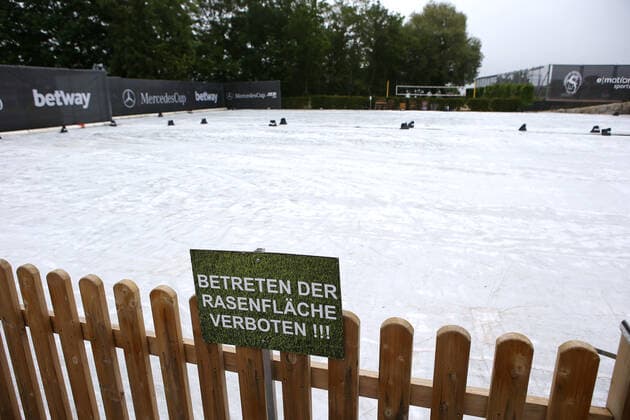 07.06.2021. Deutschland, Stuttgart, Tennis MercedesCup 2021, Übersicht, Feature, Betreten der Rasenfläche verboten
