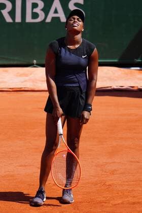 Mandatory Credit: Photo by Javier Garcia BPI Shutterstock (12019129aq) Sloane Stephens reacts French Open Tennis, Day Nine, Roland Garros, Paris, France - 07 Jun 2021 French Open Tennis, Day Nine, Roland Garros, Paris, France - 07 Jun 2021  Copyright: xJavierxGarcia BPI Shutterstockx 12019129aq