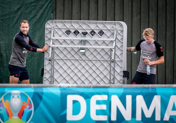 Christian Eriksen og Daniel Wass under landsholdstraening i Helsingoer, mandag den 7 juni 2021. , Copenhagen Denmark