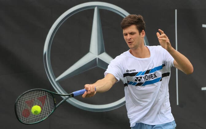 07.06.2021, ATP, Tennis Herren Tour MercedesCup Stuttgart, Weissenhofff, Tennis, im Bild: Hubert Hurkacz ( POL)