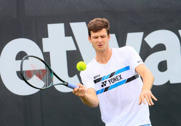07.06.2021, ATP, Tennis Herren Tour MercedesCup Stuttgart, Weissenhofff, Tennis, im Bild: Hubert Hurkacz ( POL)