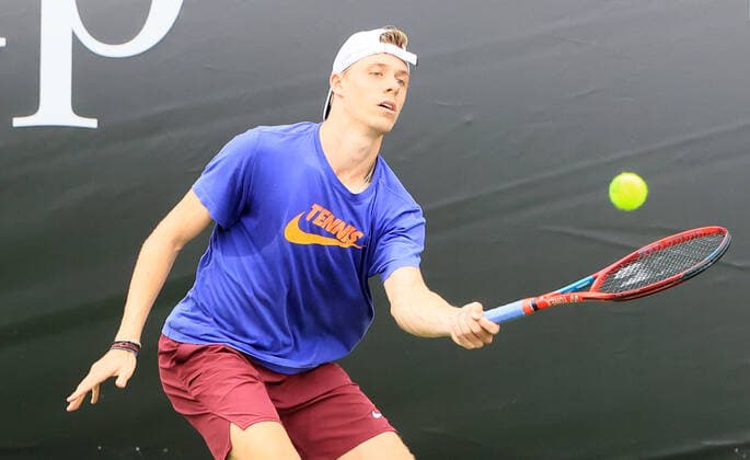 07.06.2021, ATP, Tennis Herren Tour Mercedes Cup Stuttgart, Weissenhofff, Tennis, im Bild: Denis Shapovalov ( CAN)