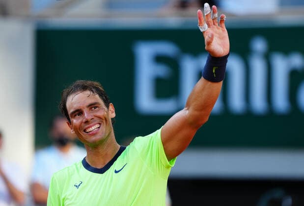 Sport Bilder des Tages Mandatory Credit: Photo by Javier Garcia BPI Shutterstock (12019129ks) Rafael Nadal celebrates winning his fourth round match French Open Tennis, Day Nine, Roland Garros, Paris, France - 07 Jun 2021 French Open Tennis, Day Nine, Roland Garros, Paris, France - 07 Jun 2021  Copyright: xJavierxGarcia BPI Shutterstockx 12019129ks