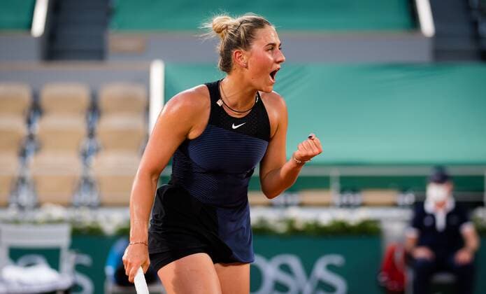 Mandatory Credit: Photo by Rob Prange Shutterstock (12019128cn) Marta Kostyuk of Ukraine in action during the fourth round of the 2021 Roland Garros Grand Slam Tournament French Open Tennis, Day Nine, Roland Garros, Paris, France - 07 Jun 2021 French Open Tennis, Day Nine, Roland Garros, Paris, France - 07 Jun 2021  Copyright: xRobxPrange Shutterstockx 12019128cn
