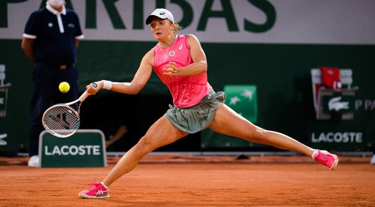 June 7, 2021, PARIS, FRANCE: Iga Swiatek of Poland in action during the fourth round of the 2021 Roland Garros Grand Slam Tournament against Marta Kostyuk of Ukraine PARIS FRANCE - ZUMAa181 20210607_zaa_a181_121 Copyright: xRobxPrangex