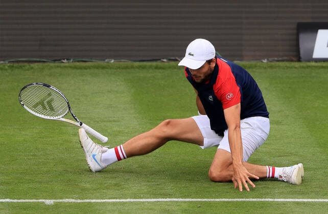 08.06.2021, ATP, Tennis Herren Tour Mercedes Cup Stuttgart, Weissenhofff, Tennis, im Bild: Gregoire Barrere (FRA) rutscht