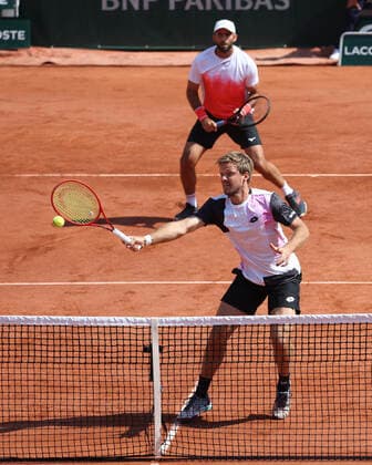 Kevin Krawietz Horia Tecau (mit Kappe), Herren Doppel Tennis - French Open 2021 - Grand Slam - Roland Garros - Paris - - France - 8 June 2021. Copyright: xJuergenxHasenkopfx