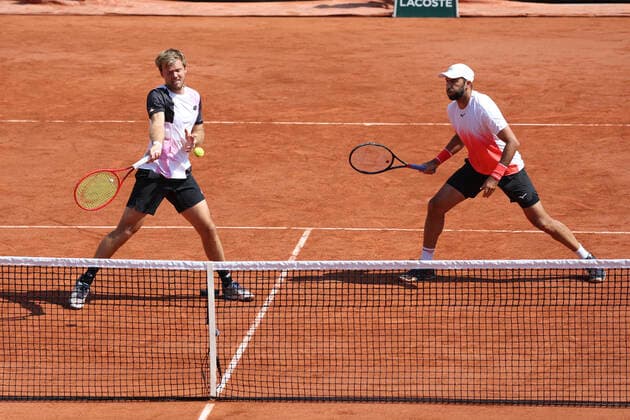 Kevin Krawietz Horia Tecau (mit Kappe), Herren Doppel Tennis - French Open 2021 - Grand Slam - Roland Garros - Paris - - France - 8 June 2021. Copyright: xJuergenxHasenkopfx