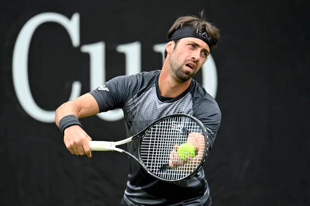 Nikoloz Basilashvili (GEO) Aktion Aufschlag 08.06.2021 Tennis MercedesCup Stuttgart 2021 Weißenhof ATP, Tennis Herren 07.-13.06.2021 Tennis MercedesCup Stuttgart 2021