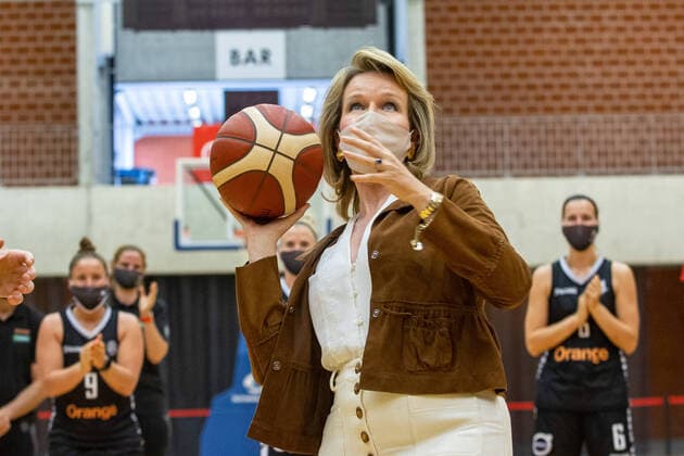Queen Mathilde of Belgium pictured in action during a royal visit to the Belgian Cats, the Belgian national women s basketball team, in Kortrijk, Tuesday 08 June 2021. The Belgian Cats are participating in the Olympic Games, Olympische Spiele, Olympia, OS in Tokyo. After a round table discussion, the Queen will attend a training session and have a conversation with the basketball players at the Lange Munte sports campus in Kortrijk. KURTxDESPLENTER  x2809285x