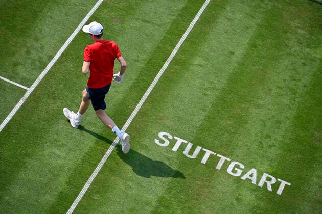 Feature Schriftzug STUTTGART auf Rasen Ballkind Balljunge 08.06.2021 Tennis MercedesCup Stuttgart 2021 Weißenhof ATP, Tennis Herren 07.-13.06.2021 Tennis MercedesCup Stuttgart 2021