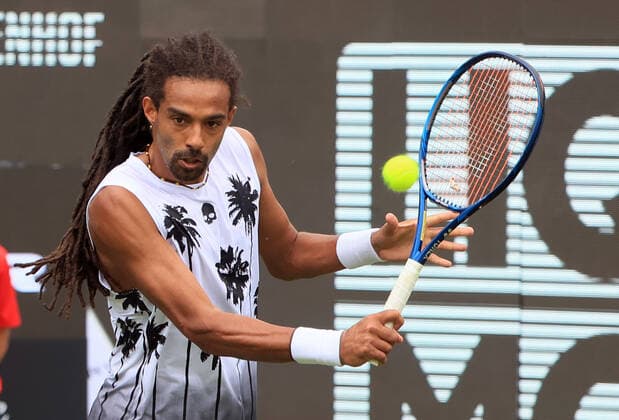 08.06.2021, ATP, Tennis Herren Tour Mercedes Cup Stuttgart, Weissenhofff, Tennis, im Bild: Dustin Brown (GER)