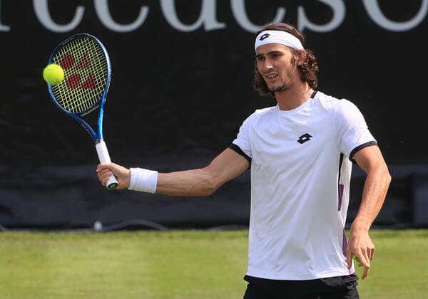 08.06.2021, ATP, Tennis Herren Tour Mercedes Cup Stuttgart, Weissenhofff, Tennis, im Bild: Lloyd Harris (RSA)