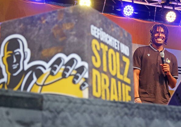 BAU 08.06.2021, Deutschland, Ludwigsburg, Basketball Bundesliga, RIESEN-Party im Autokino Kornwestheim, Jaleen Smith (best MVP)