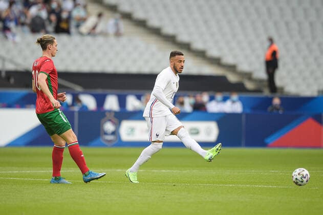Corentin Tolisso ( 12 - France ) - Bozhidar Kraev ( 10 - Bulgarie ) - FOOTBALL : France vs Bulgarie - Match Amical - Saint Denis - 08 06 2021 FedericoPestellini Panoramic 
