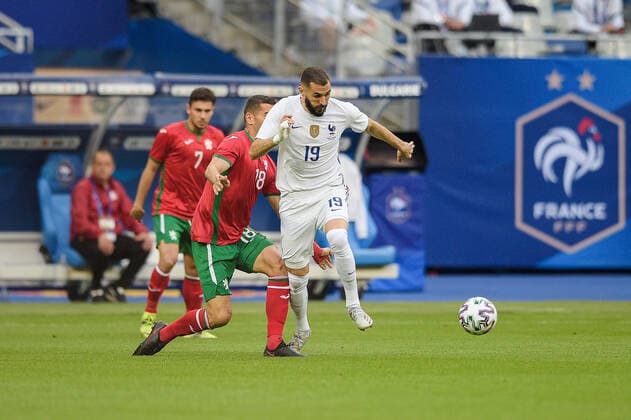 Karim Benzema ( 19 - France ) - Ivaylo Chochev ( 18 - Bulgarie ) - FOOTBALL : France vs Bulgarie - Match Amical - Saint Denis - 08 06 2021 FedericoPestellini Panoramic 