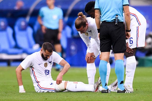 19 KARIM BENZEMA (FRA) - BLESSURE - DECEPTION - FAIR PLAY FOOTBALL : France vs Bulgarie - Match Amical - Preparation UEFA EURO, EM, Europameisterschaft,Fussball 2020 - 08 06 2021 FEP Panoramic 