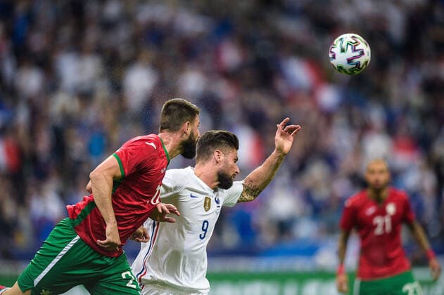 Olivier Giroud ( 9 - France ) - Petko Hristov ( 25 - Bulgarie ) - FOOTBALL : France vs Bulgarie - Match Amical - Saint Denis - 08 06 2021 FedericoPestellini Panoramic 