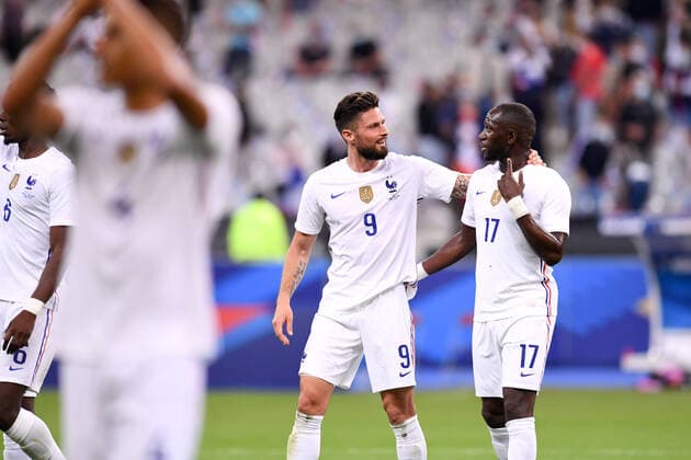 JOIE - FAIR PLAY - 09 OLIVIER GIROUD (FRA) - 17 MOUSSA SISSOKO (FRA) FOOTBALL : France vs Bulgarie - Match Amical - Preparation UEFA EURO, EM, Europameisterschaft,Fussball 2020 - 08 06 2021 FEP Panoramic 