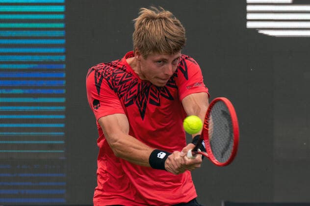 Peter Gojowczyk (GER). Deutschland, Stuttgart, 09.06.2021, Tennis, ATP250, MercedesCup 2021, 1.Runde, P.Gojowczyk (GER)-J.Millman (AUS), TC Weissenhof Foto: A2 Bildagentur Peter Hartenfelser
