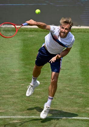 Peter Gojowczyk (GER) Aktion Aufschlag 09.06.2021 Tennis MercedesCup Stuttgart 2021 Weißenhof ATP, Tennis Herren 07.-13.06.2021 Tennis MercedesCup Stuttgart 2021