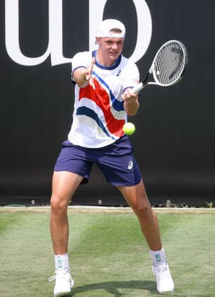 Stuttgart , Tennis MercedesCup 2021 , Dominic Stephan Stricker ( SUI )