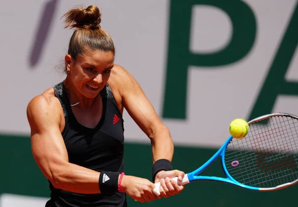 (210609) -- PARIS, June 9, 2021 -- Maria Sakkari of Greece returns the ball during the women s singles quarterfinal match between Maria Sakkari of Greece and Iga Swiatek of Poland at the French Open tennis tournament at Roland Garros in Paris, France, June 9, 2021. ) (SP)FRANCE-PARIS-TENNIS-ROLAND GARROS-FRENCH OPEN-WOMEN S SINGLES GaoxJing 