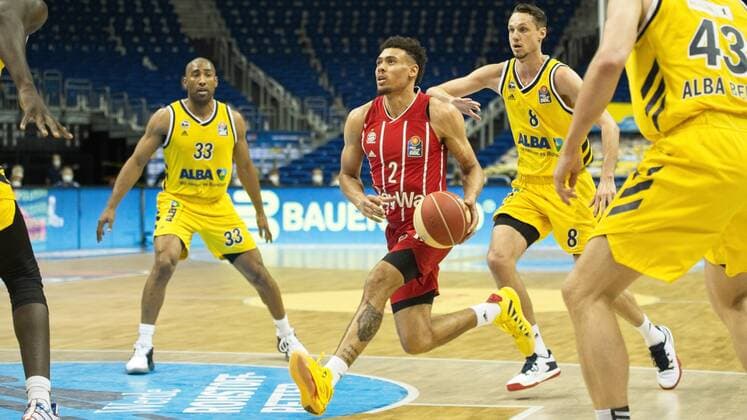 v.l. Jayson Granger - Alba 33, Wade Baldwin - Bayern 2, Marcus Eriksson - Alba 8, 09.06.2021, BBL, Alba Berlin vs FC Bayern - Finale - Spiel 1, in der Mercedes Benz Arena, GER, Berlin, 09.06.2021, BBL, Alba vs FC Bayern - Spiel 1 - Playoff Berlin Copyright: xUwexKoch Eibner-Pressefotox EP_UKH